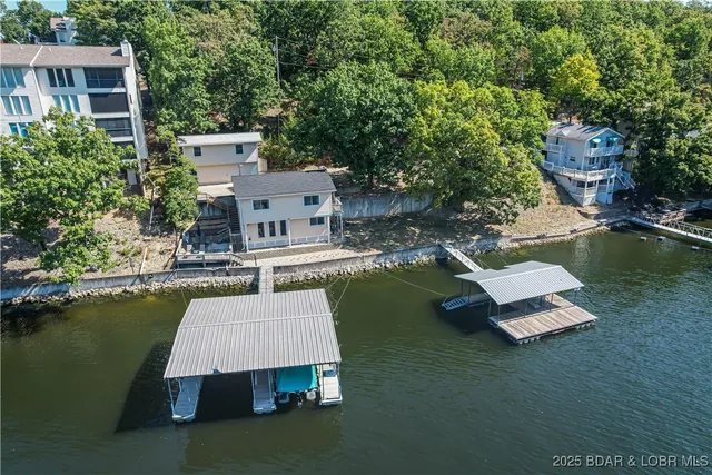 $639,900 | 85 Walnut Drive, Lake Ozark, MO 65049