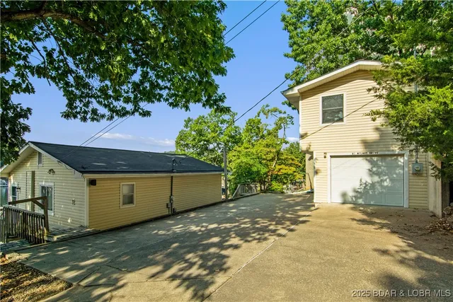 $639,900 | 85 Walnut Drive, Lake Ozark, MO 65049