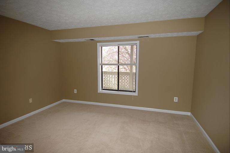 2217 Hunter's Run Drive, Unit 2217 Reston, VA 20191 - Photo 13 of 22 Bedroom (Master)