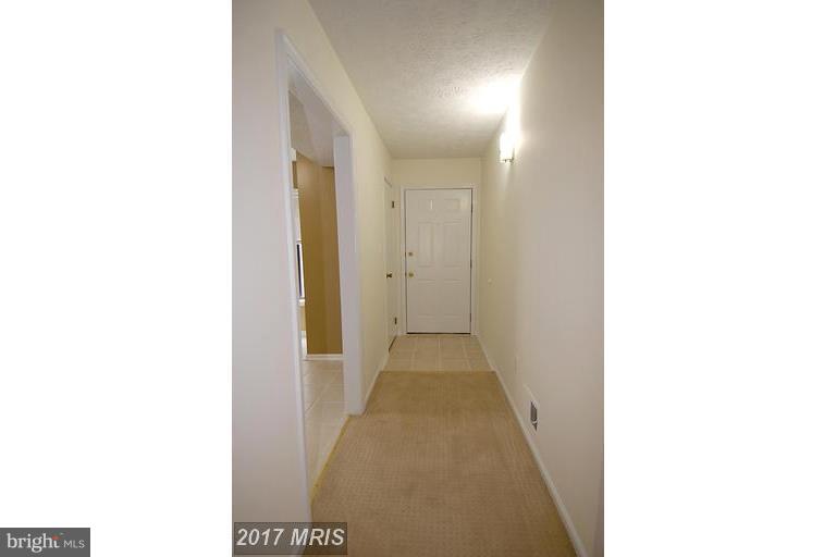 2217 Hunter's Run Drive, Unit 2217 Reston, VA 20191 - Photo 3 of 22 Interior (General)