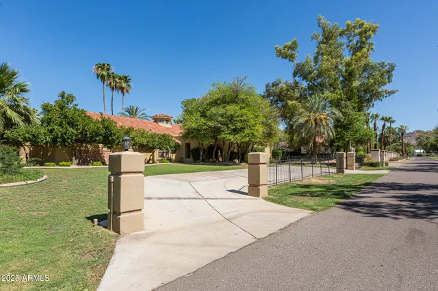 $8,995 | 49 Biltmore Estates Drive, Phoenix, AZ 85016