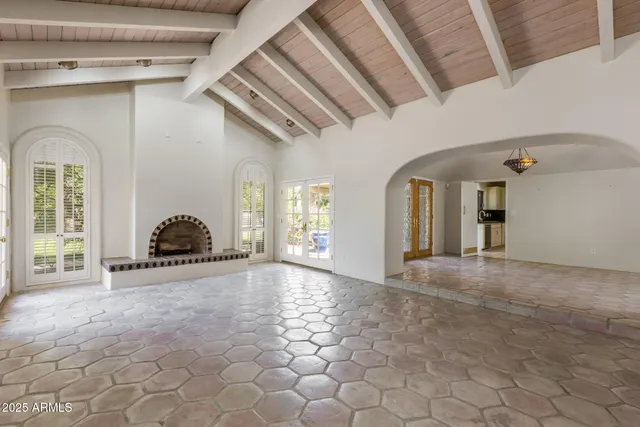 $8,995 | 49 Biltmore Estates Drive, Phoenix, AZ 85016