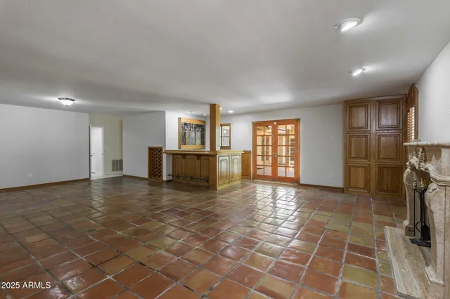 $8,995 | 49 Biltmore Estates Drive, Phoenix, AZ 85016