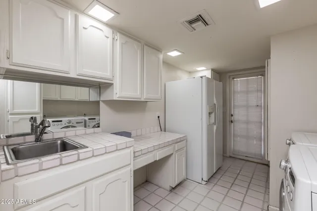 $8,995 | 49 Biltmore Estates Drive, Phoenix, AZ 85016