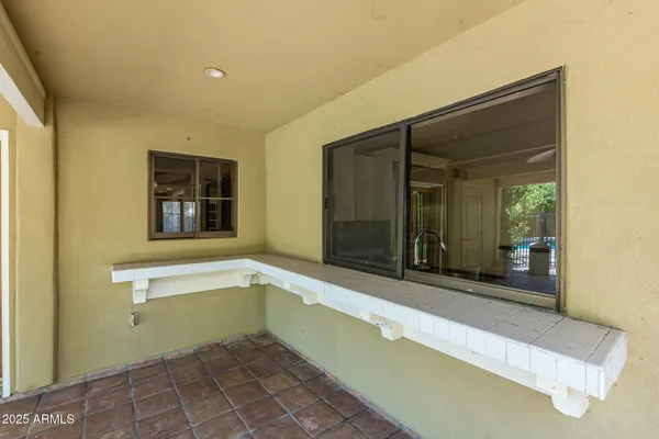 $7,995 | 49 Biltmore Estates Drive, Phoenix, AZ 85016