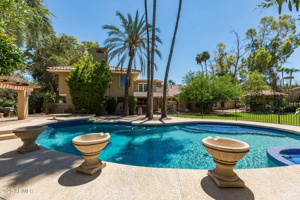 $7,995 | 49 Biltmore Estates Drive, Phoenix, AZ 85016