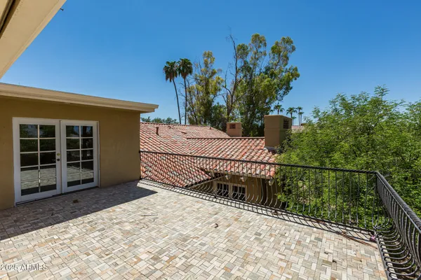 $7,995 | 49 Biltmore Estates Drive, Phoenix, AZ 85016