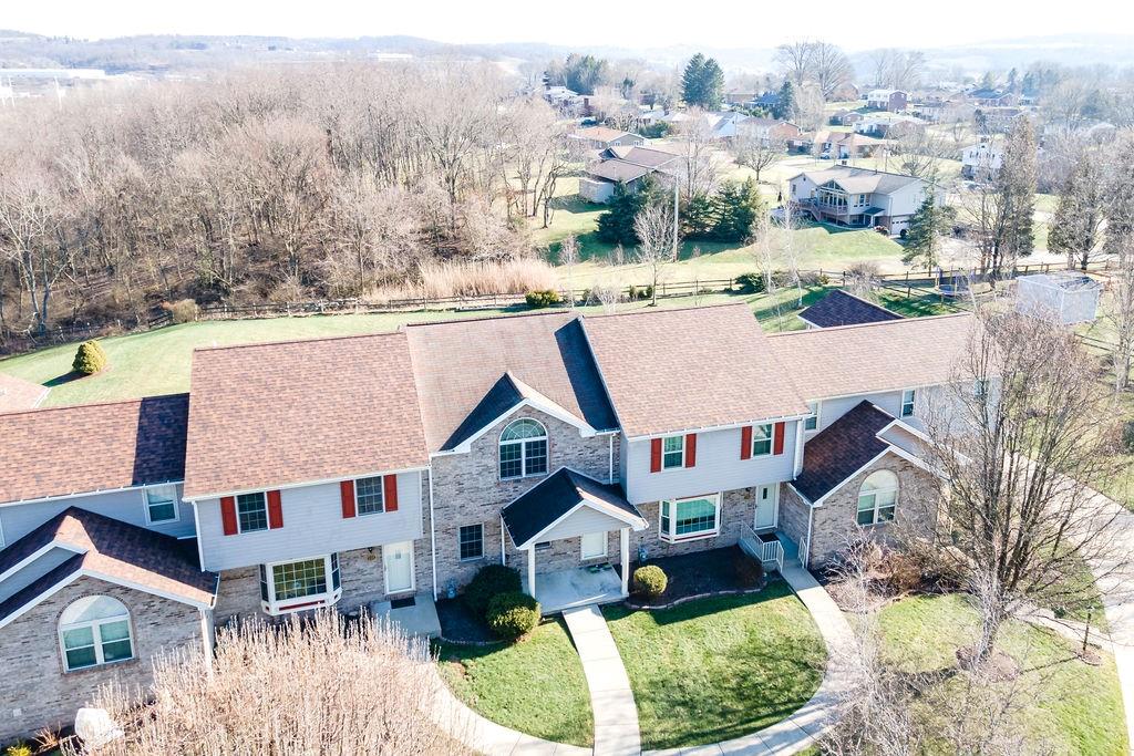132 East Country Barn Road Houston, PA 15342 - Photo 2 of 25 Gallery Image 2