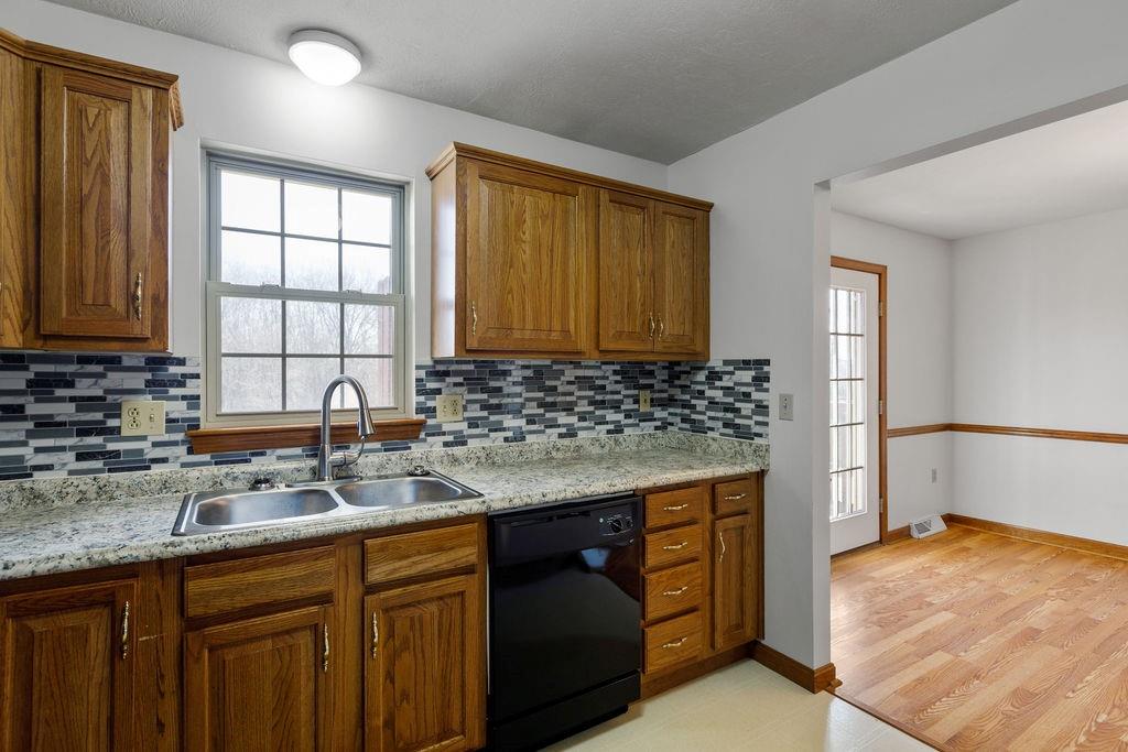 132 East Country Barn Road Houston, PA 15342 - Photo 14 of 25 Gallery Image 14