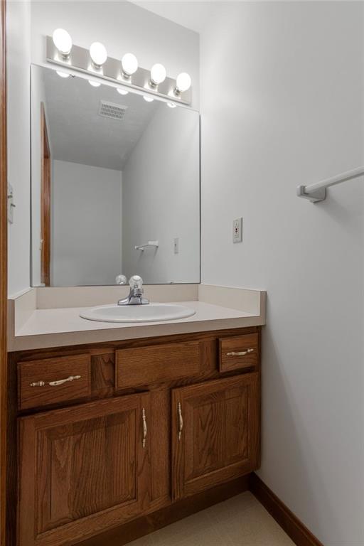 132 East Country Barn Road Houston, PA 15342 - Photo 15 of 25 Gallery Image 15