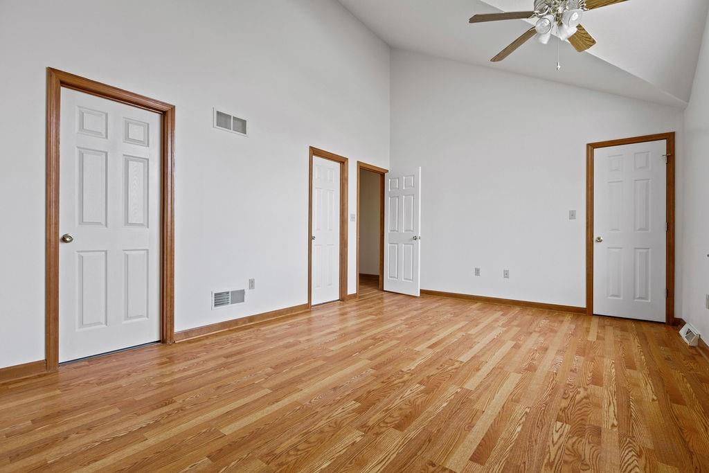 132 East Country Barn Road Houston, PA 15342 - Photo 17 of 25 Gallery Image 17