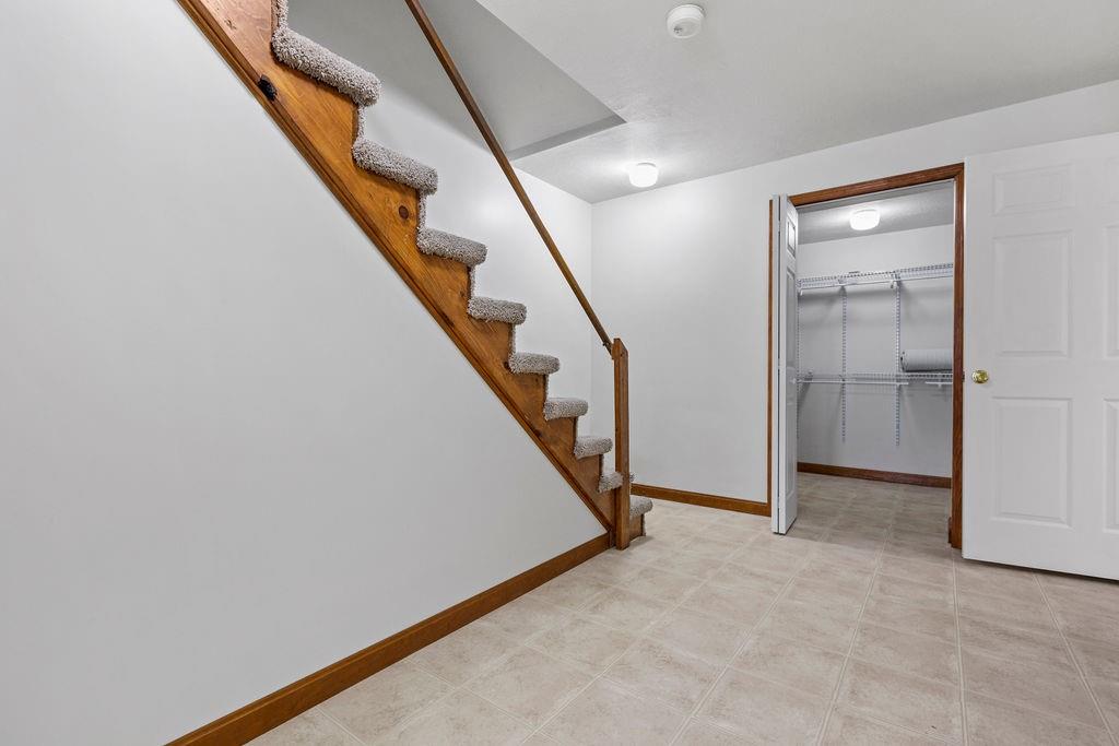 132 East Country Barn Road Houston, PA 15342 - Photo 22 of 25 Gallery Image 22