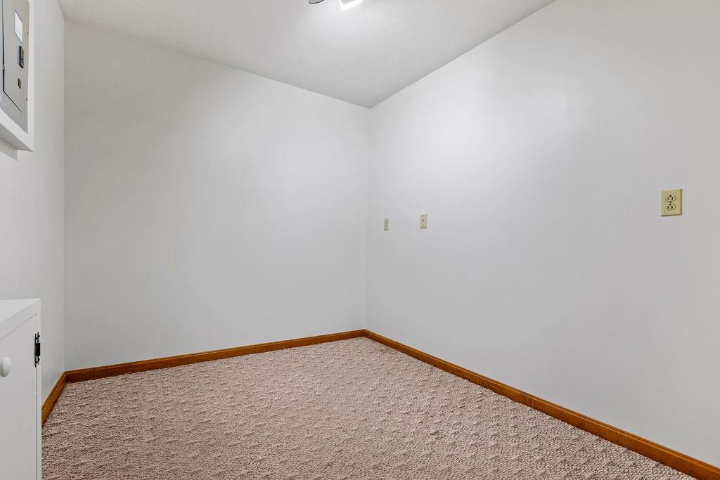 132 East Country Barn Road Houston, PA 15342 - Photo 24 of 25 Gallery Image 24