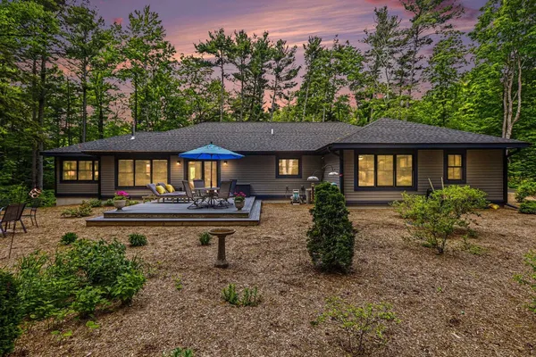 $1,150,000 | 16753 Sunset Shores Drive, Williamsburg, MI 49690