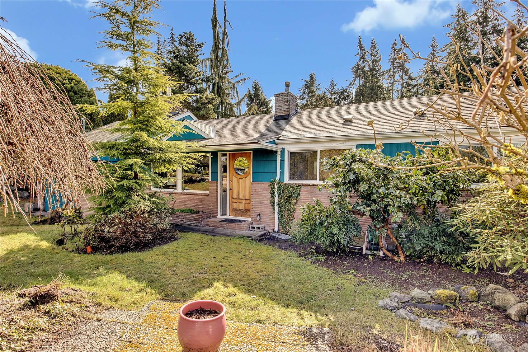 8930 218th Street Southwest Edmonds, WA 98026 - Photo 1 of 35 Gallery Image 1