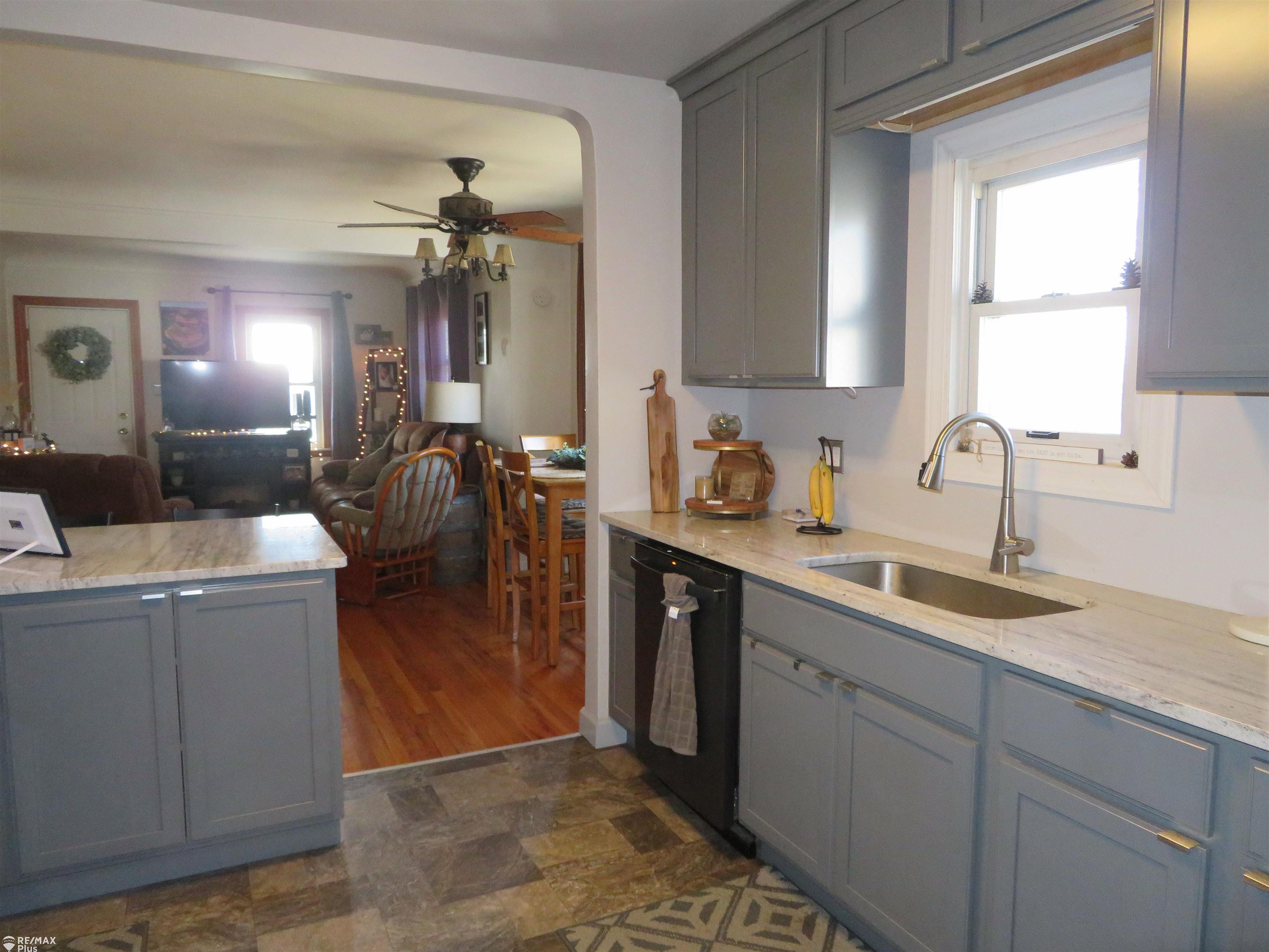 3344 North Irish Road Davison, MI 48423 - Photo 2 of 27 50139915-869f6bca-66ee-49e7-9809-83b2e209b236.JPG