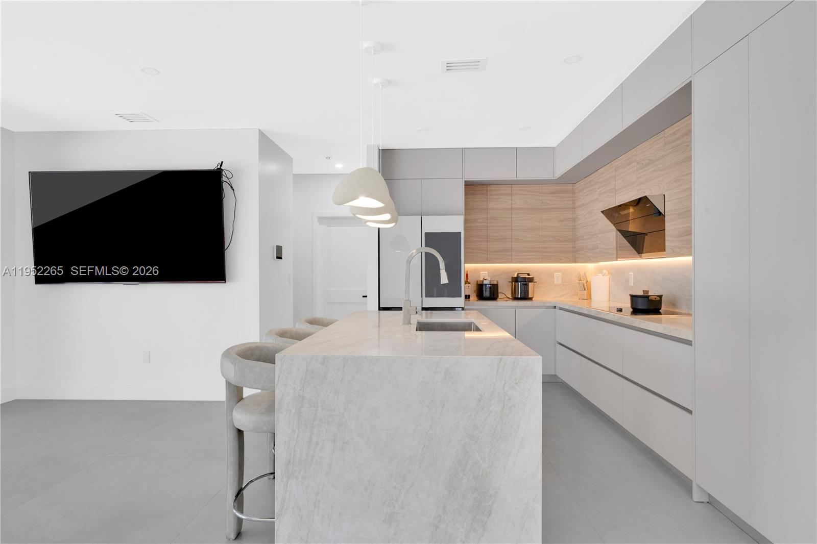 13236 Southwest 201st Terrace Miami, FL 33177 - Photo 16 of 59