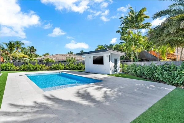 $7,500 | 13236 Southwest 201st Terrace, Miami, FL 33177