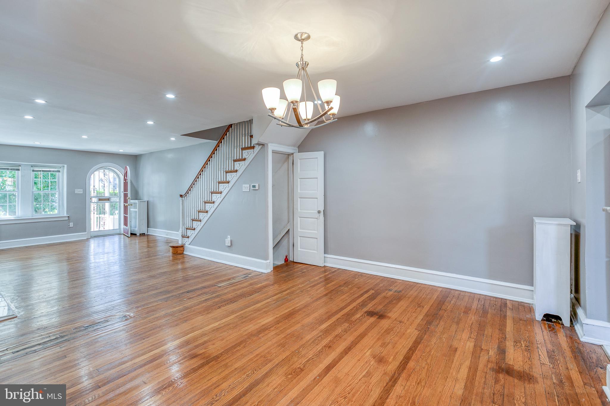 6427 Morris Park Road Philadelphia, PA 19151 - Photo 5 of 29 Gallery Image 5