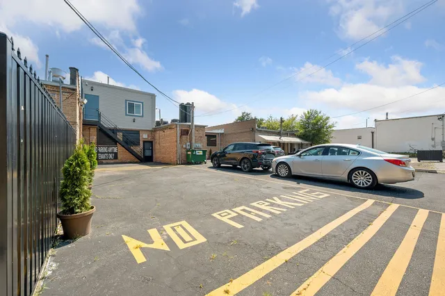 $849,900 | 5940 West Montrose Avenue, Chicago, IL 60634