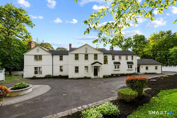 $795,000 | 187 Talcott Notch Road, Farmington, CT 06032