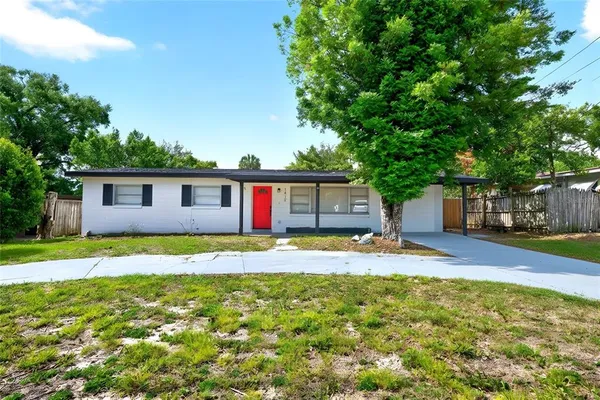 $325,000 | 1412 Lakecrest Drive, Apopka, FL 32703