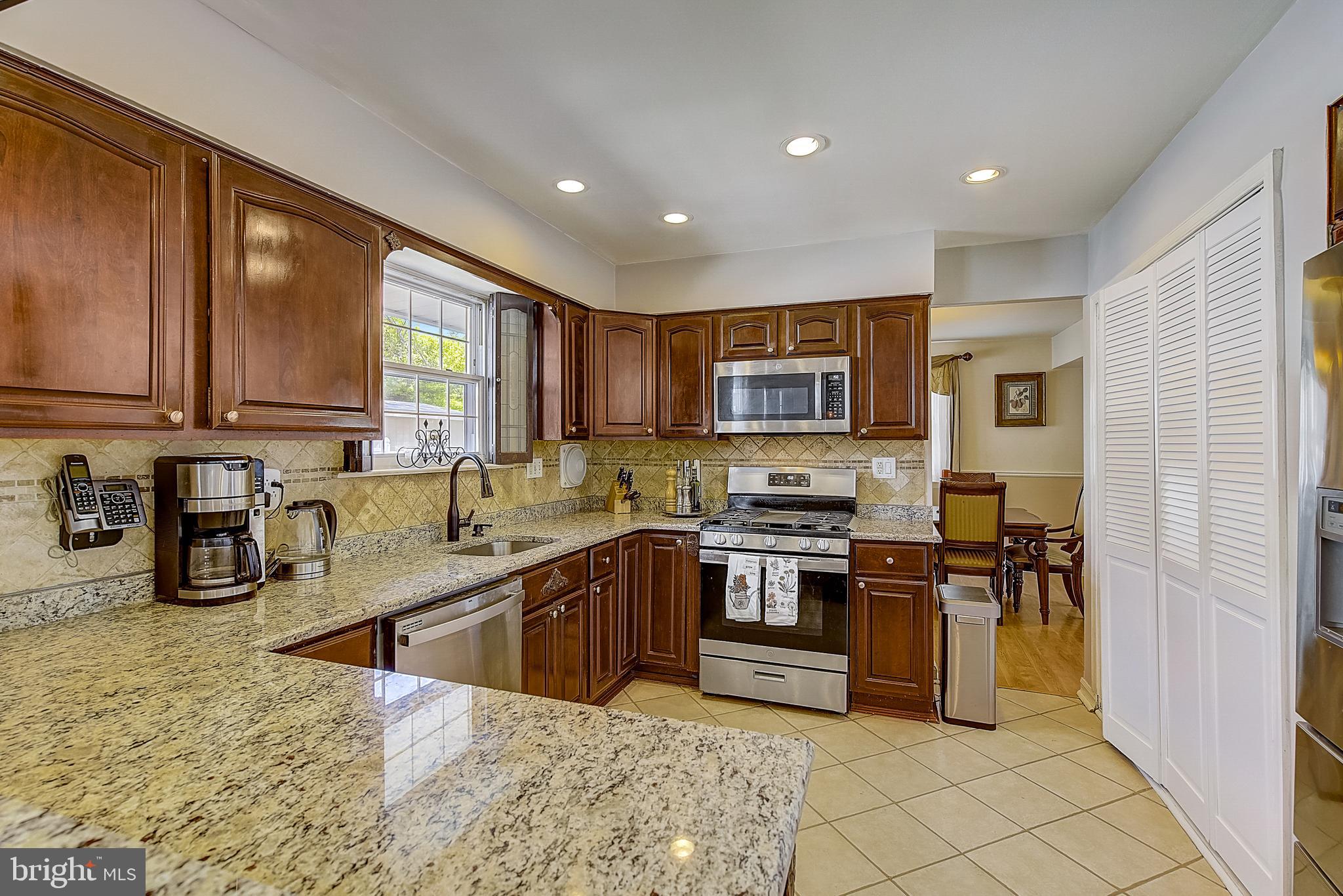 1867 Merlin Road Philadelphia, PA 19116 - Photo 16 of 49 Gallery Image 16