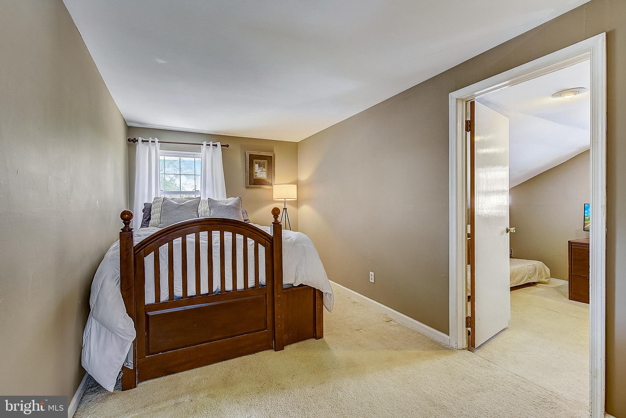 1867 Merlin Road Philadelphia, PA 19116 - Photo 33 of 49 Gallery Image 33