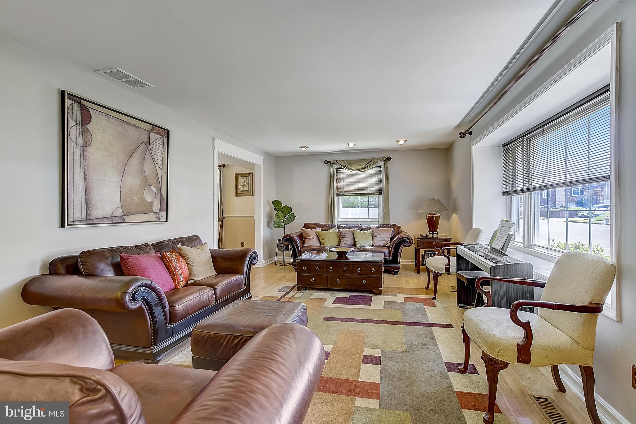 1867 Merlin Road Philadelphia, PA 19116 - Photo 7 of 49 Gallery Image 7