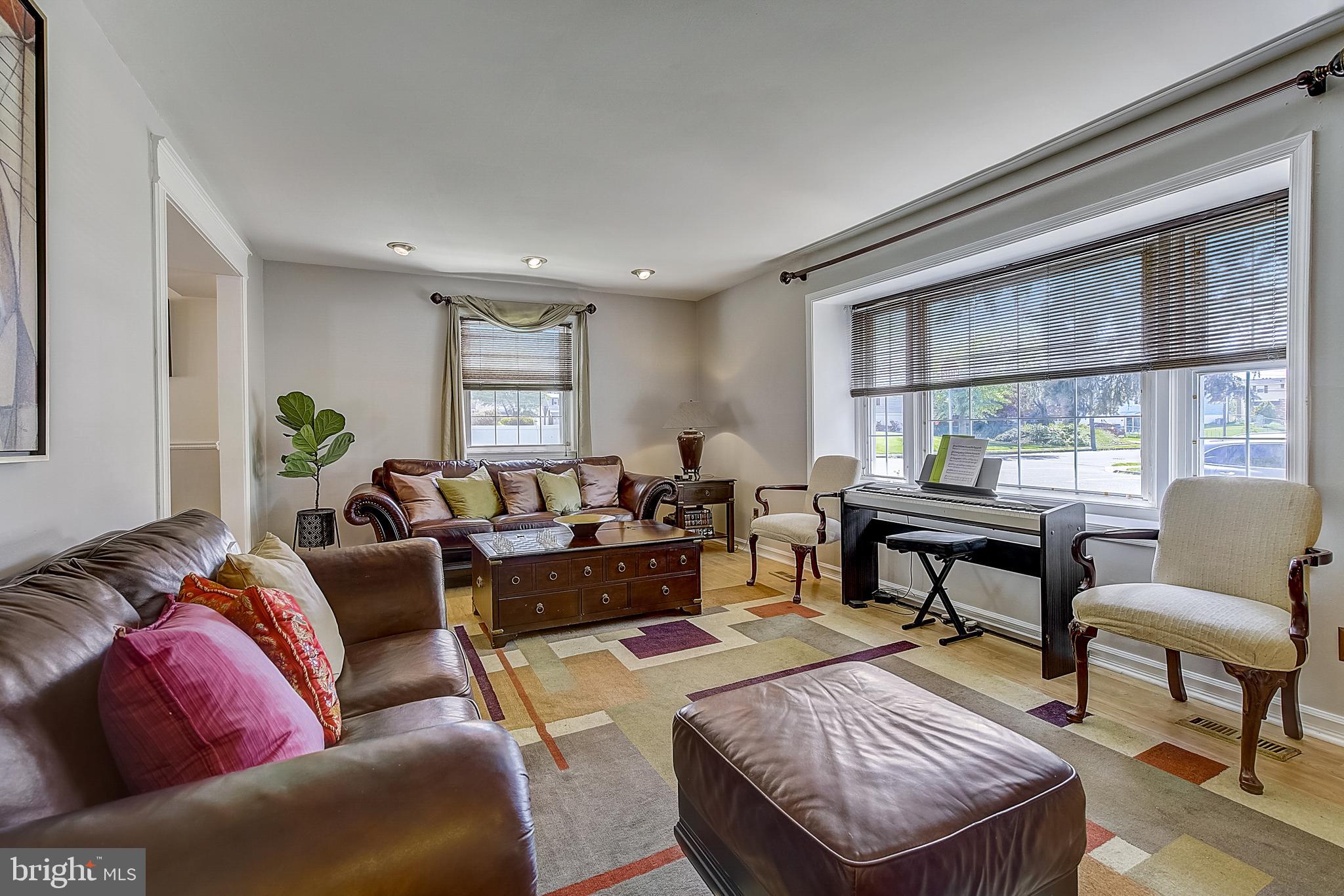 1867 Merlin Road Philadelphia, PA 19116 - Photo 8 of 49 Gallery Image 8
