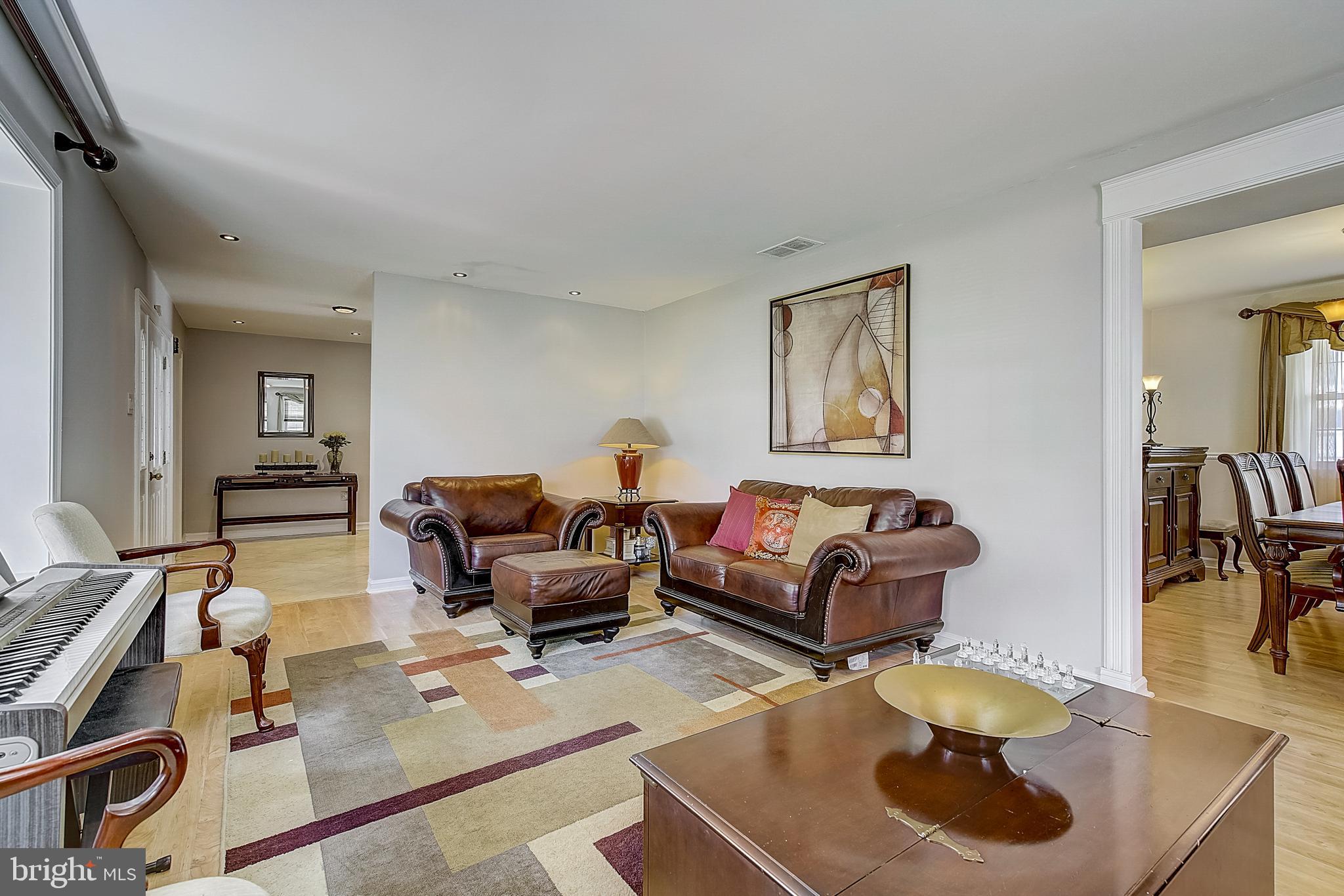 1867 Merlin Road Philadelphia, PA 19116 - Photo 9 of 49 Gallery Image 9