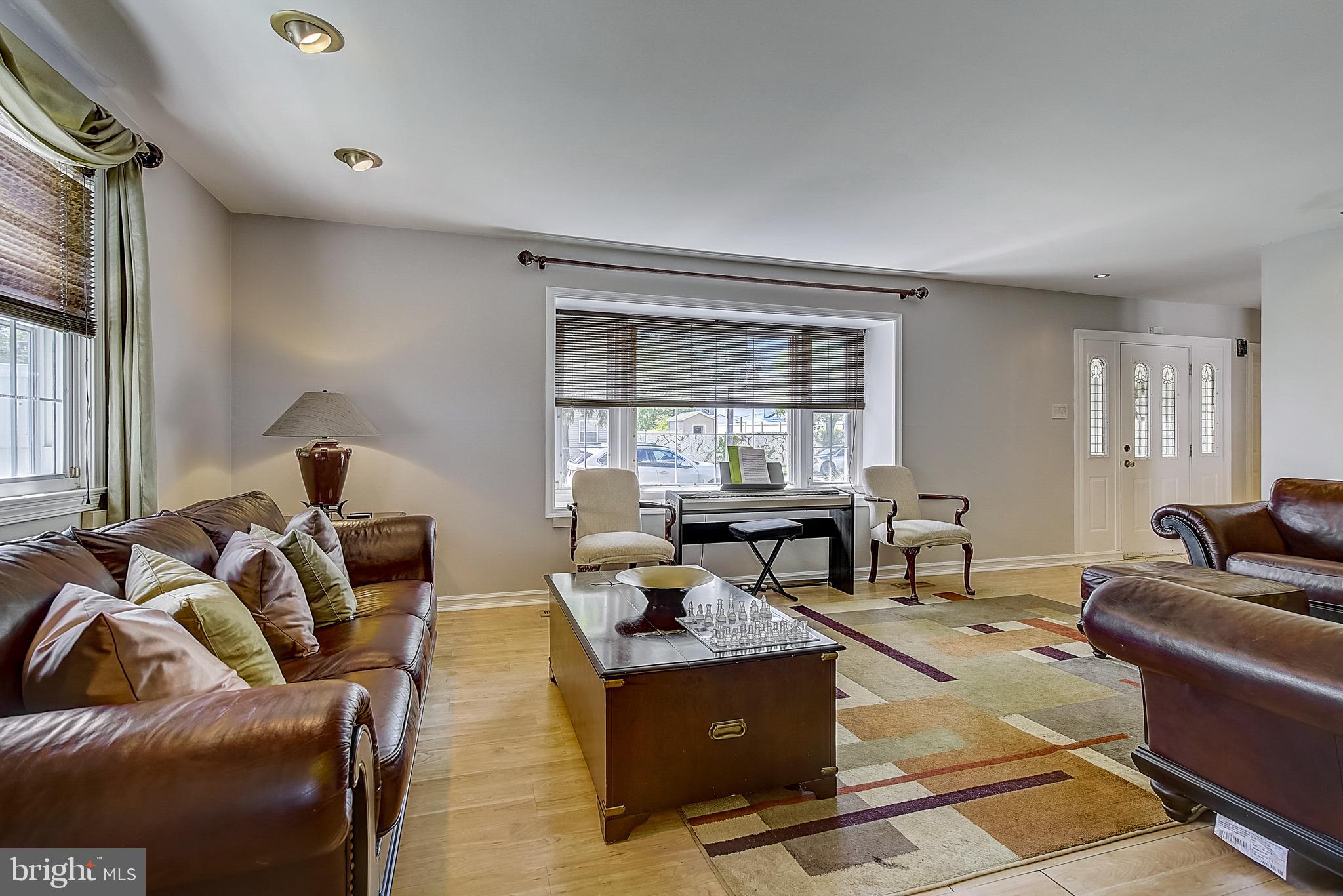 1867 Merlin Road Philadelphia, PA 19116 - Photo 10 of 49 Gallery Image 10