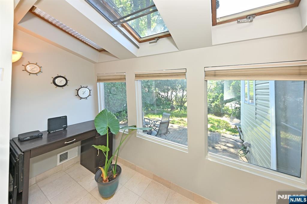 738 Grant Avenue Maywood, NJ 07607 - Photo 14 of 37