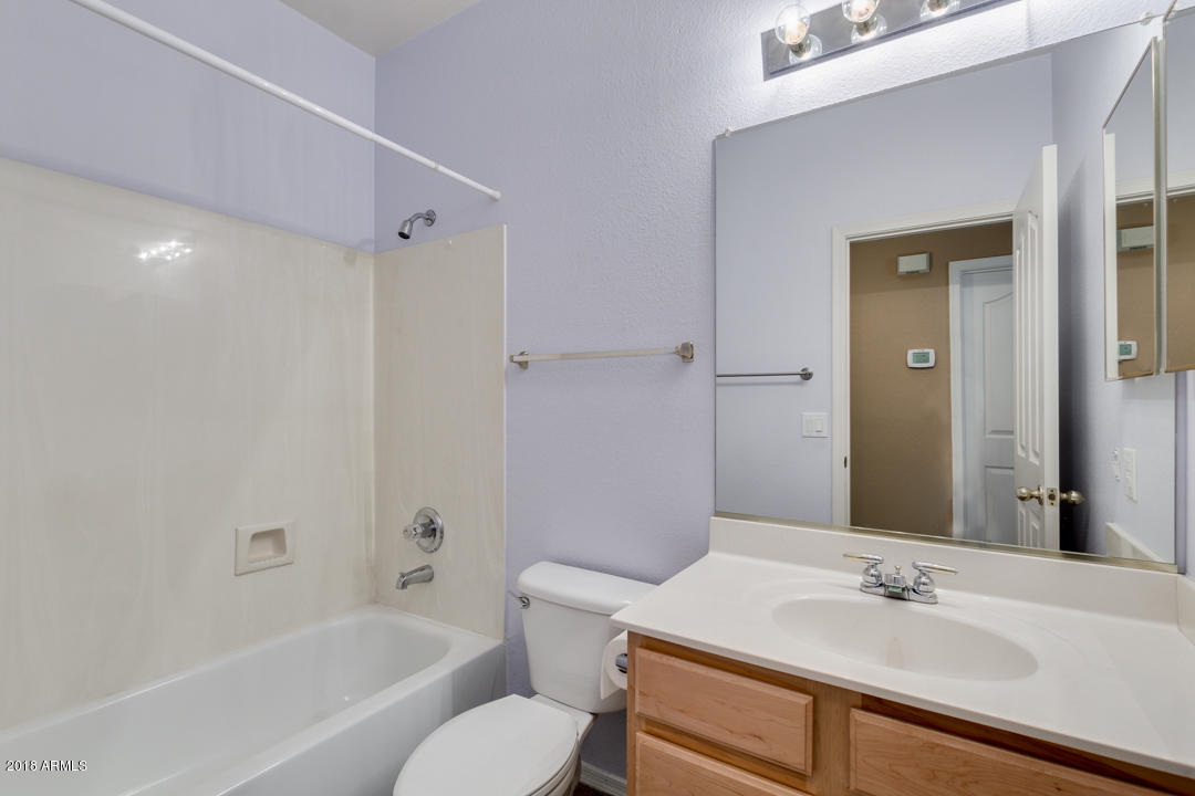4711 East Jaeger Road Phoenix, AZ 85050 - Photo 34 of 41 Bathroom 2