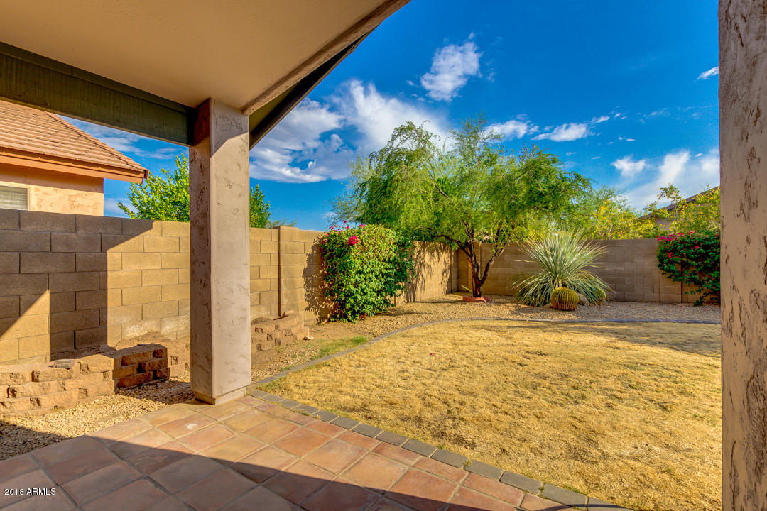 4711 East Jaeger Road Phoenix, AZ 85050 - Photo 41 of 41 Patio and backyard