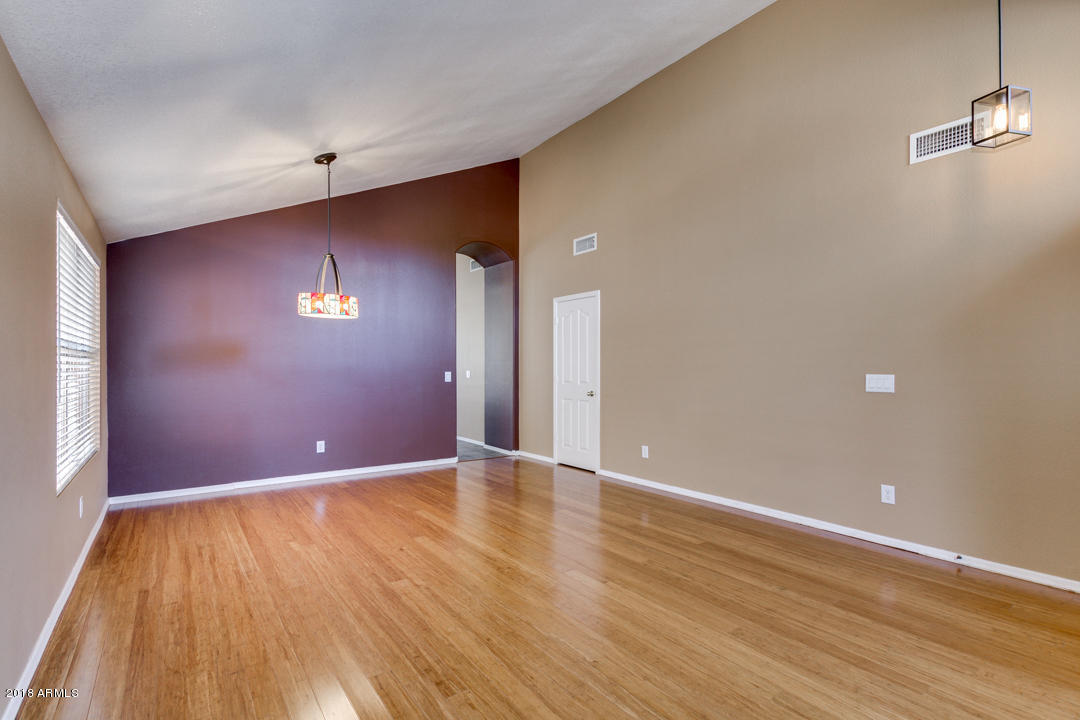 4711 East Jaeger Road Phoenix, AZ 85050 - Photo 9 of 41 Dining room