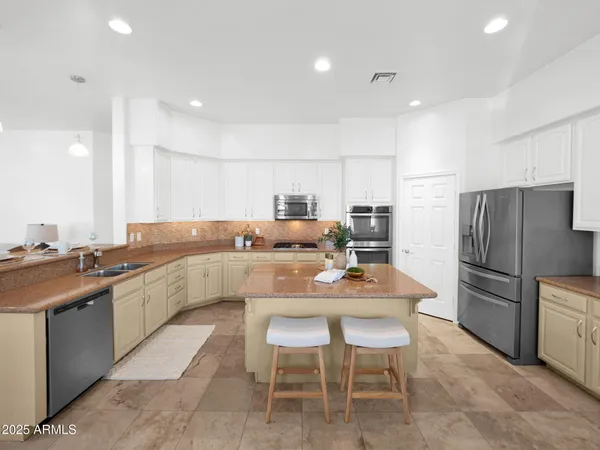 $825,000 | 28 East Joseph Way, Gilbert, AZ 85295