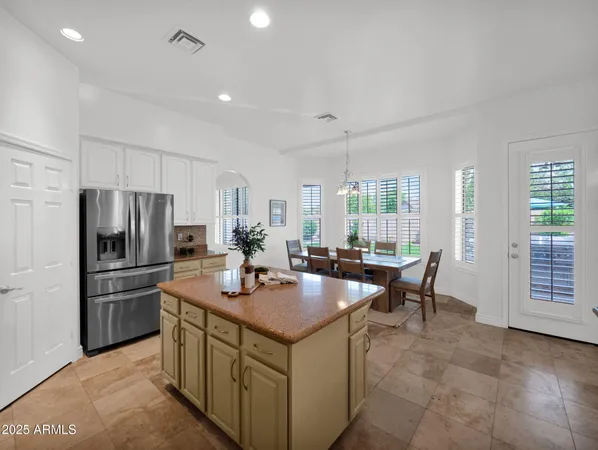 $825,000 | 28 East Joseph Way, Gilbert, AZ 85295