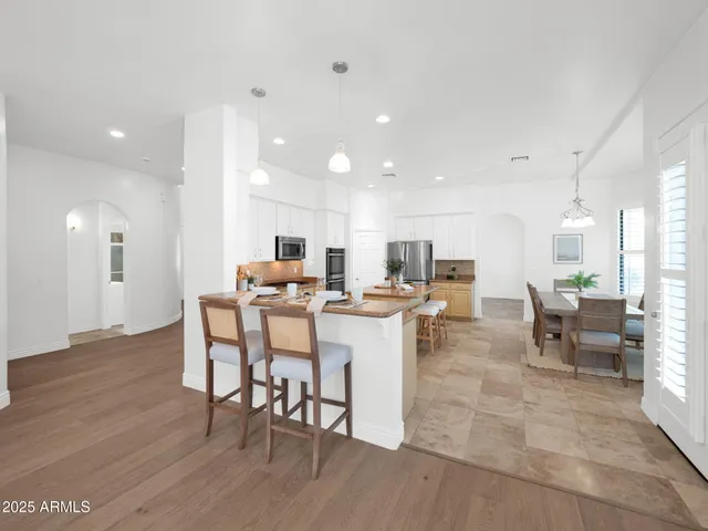 $875,000 | 28 East Joseph Way, Gilbert, AZ 85295