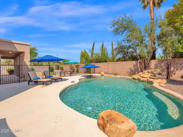 $875,000 | 28 East Joseph Way, Gilbert, AZ 85295