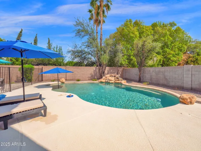 $875,000 | 28 East Joseph Way, Gilbert, AZ 85295