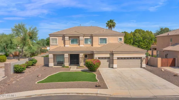 $825,000 | 28 East Joseph Way, Gilbert, AZ 85295