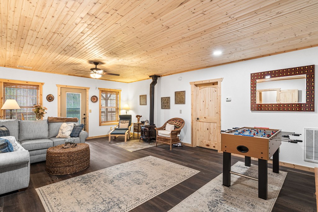 482 Tsalagi Trail Murphy, NC 28906 - Photo 19 of 44 a living room with furniture and a table