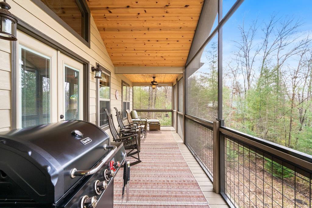 482 Tsalagi Trail Murphy, NC 28906 - Photo 28 of 44 a living room with large windows