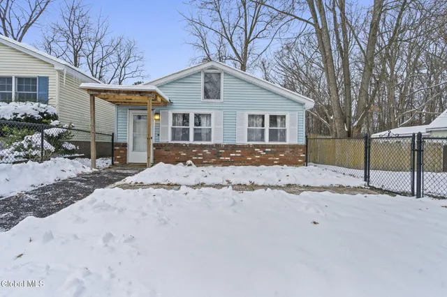 $139,000 | 289 Donald Avenue, Schenectady, NY 12304