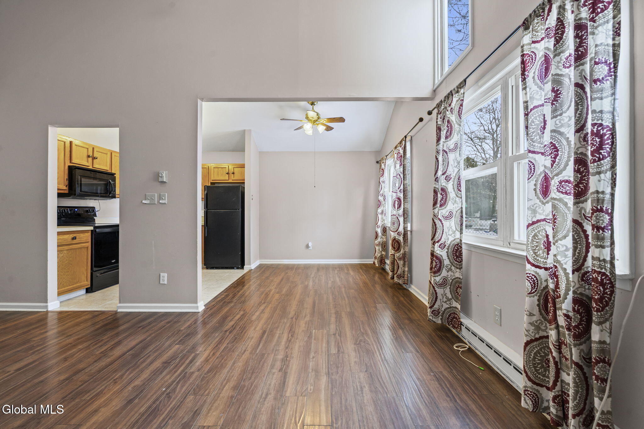 289 Donald Avenue Schenectady, NY 12304 - Photo 10 of 33 16-web-or-mls-289-donald-ave