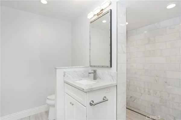 $6,850 | 9091 Aloha Drive, Huntington Beach, CA 92646