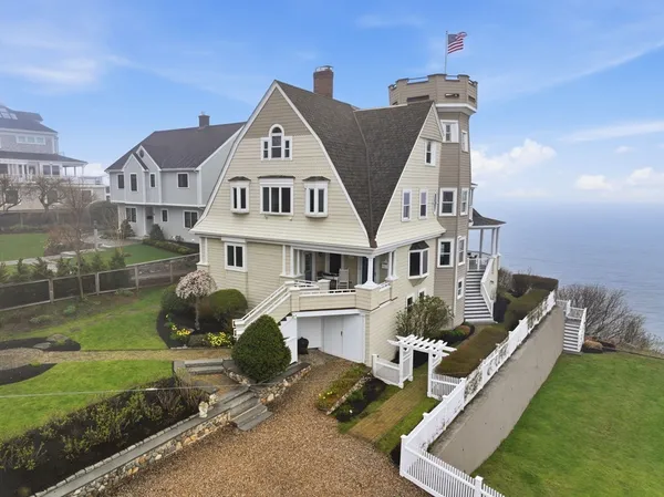 $2,999,999 | 2 Bluff Road, Hull, MA 02045