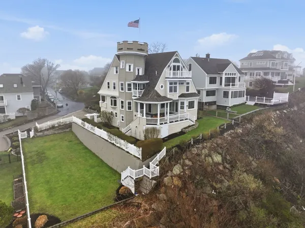 $2,999,999 | 2 Bluff Road, Hull, MA 02045