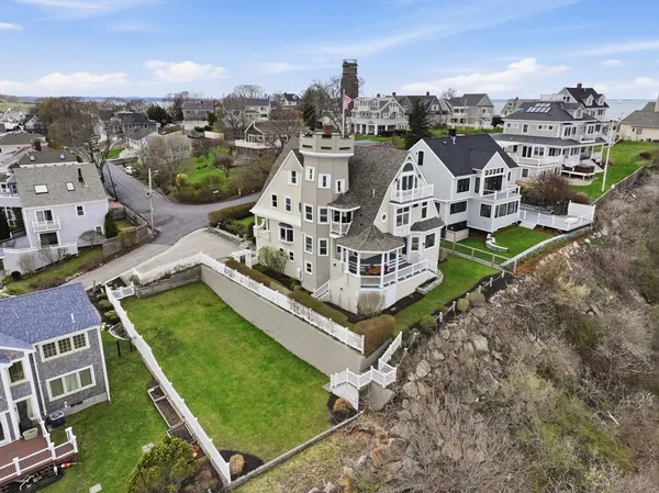 $2,999,999 | 2 Bluff Road, Hull, MA 02045